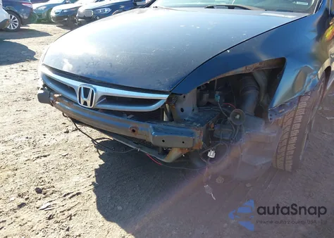 2007 Honda Accord 2.4 Ex z USA, uszkodzony, nr VIN 1HGCM56857A066223